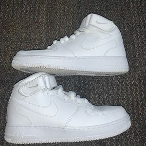 Mid rise Air Force ones